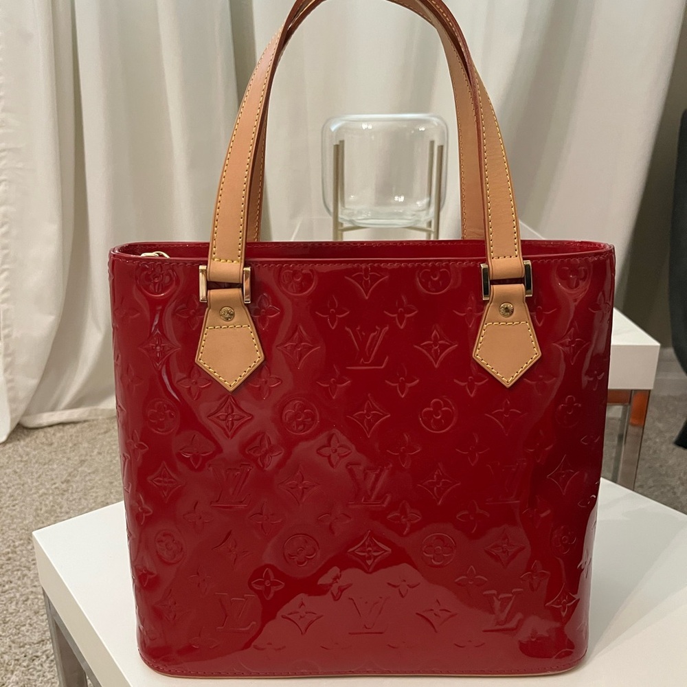 Louis Vuitton Pomme DAmore Vernis Houston Bag